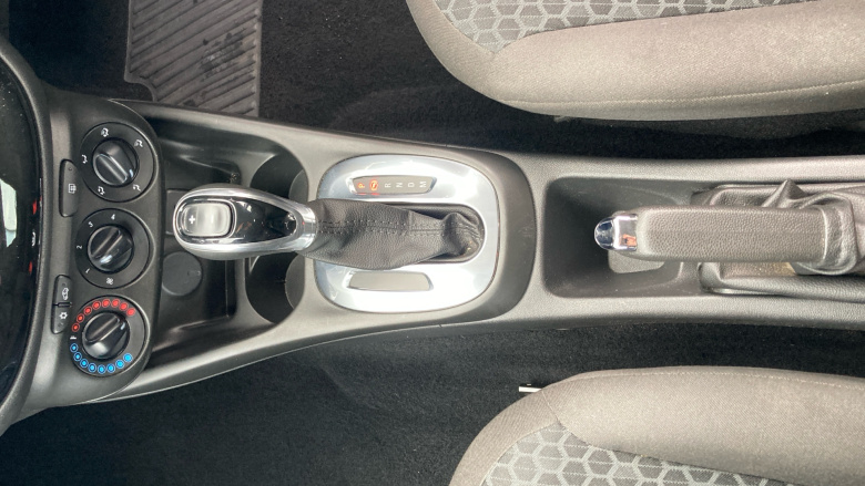 Vauxhall Corsa 1.4 Design 5dr Auto Petrol Hatchback